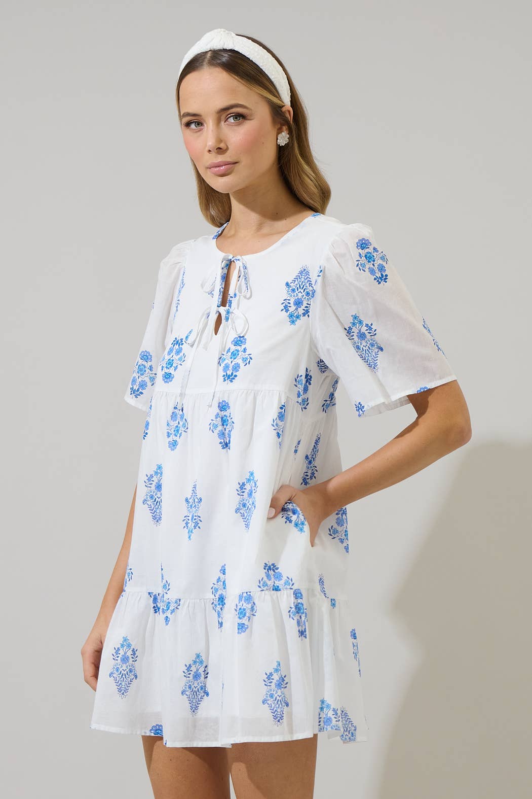 Sugarlips - Yila Floral Kuna Tiered Mini Dress