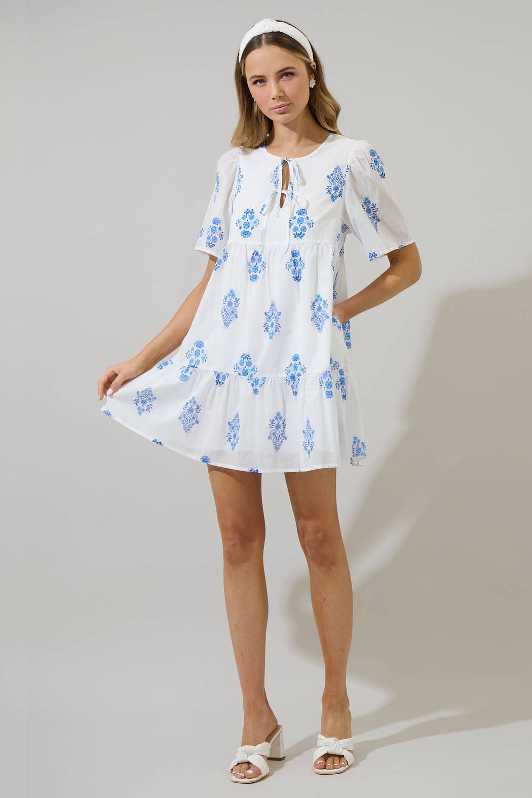 Sugarlips - Yila Floral Kuna Tiered Mini Dress