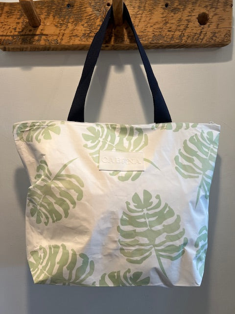 Cabana 19 Zipper Tote