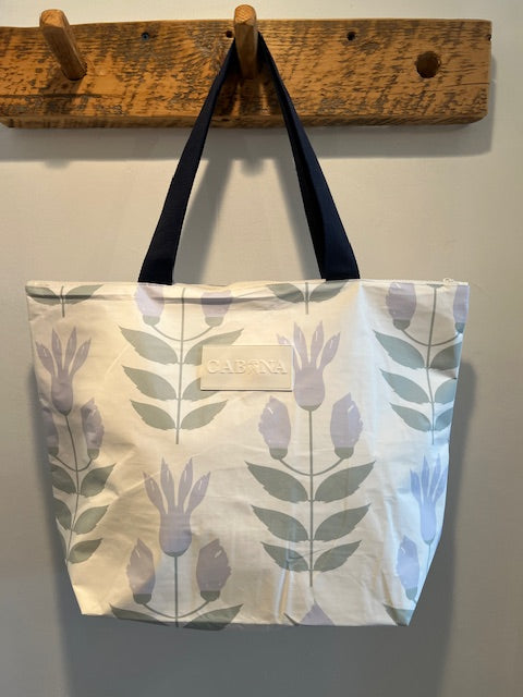 Cabana 19 Zipper Tote