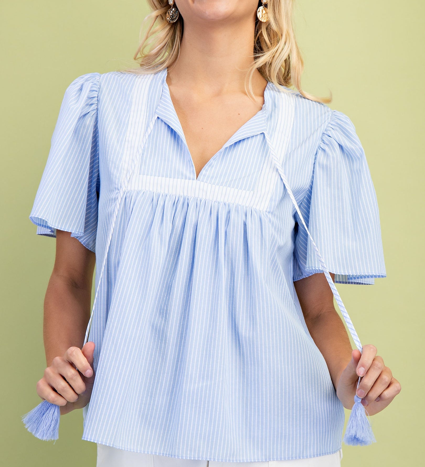Mixed Stripe Short Sleeve Top with a Tassel