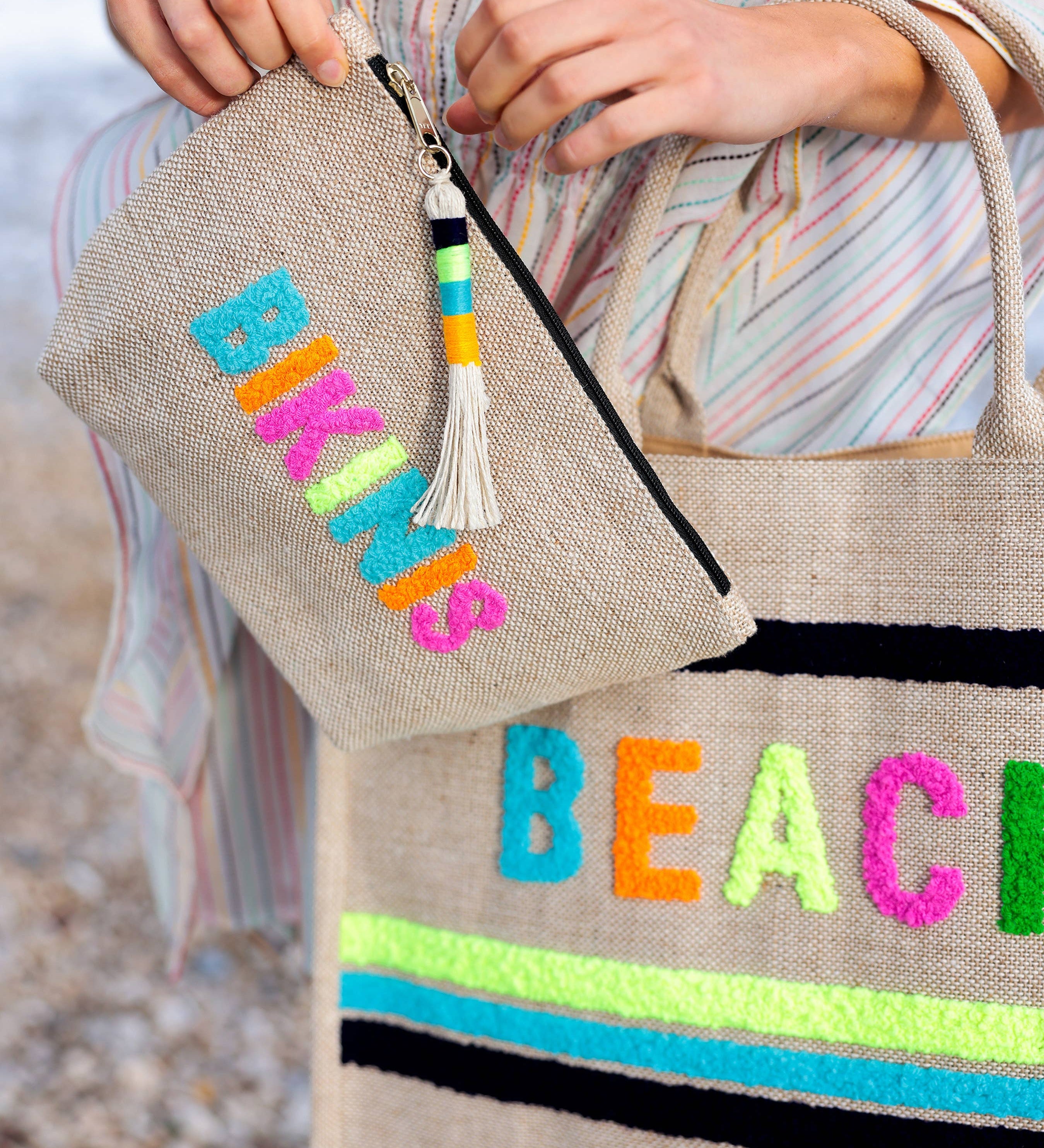 Shiraleah - "BIKINIS" ZIP POUCH
