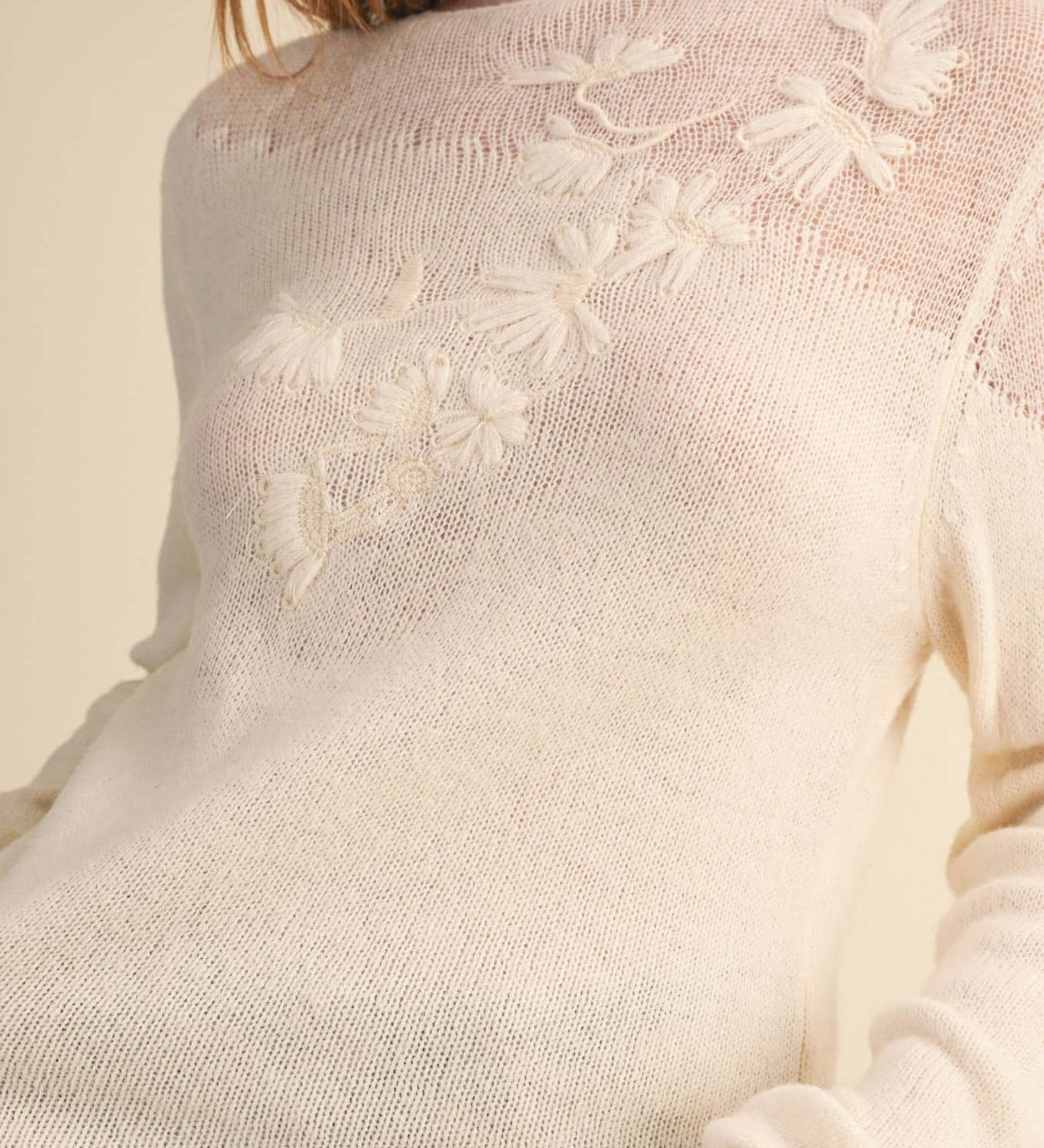 &MERCI - FLORAL EMBROIDERY LONG SLEEVE SWEATER MSW11376