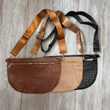 Crossbody bum bag with plain coordinating strap