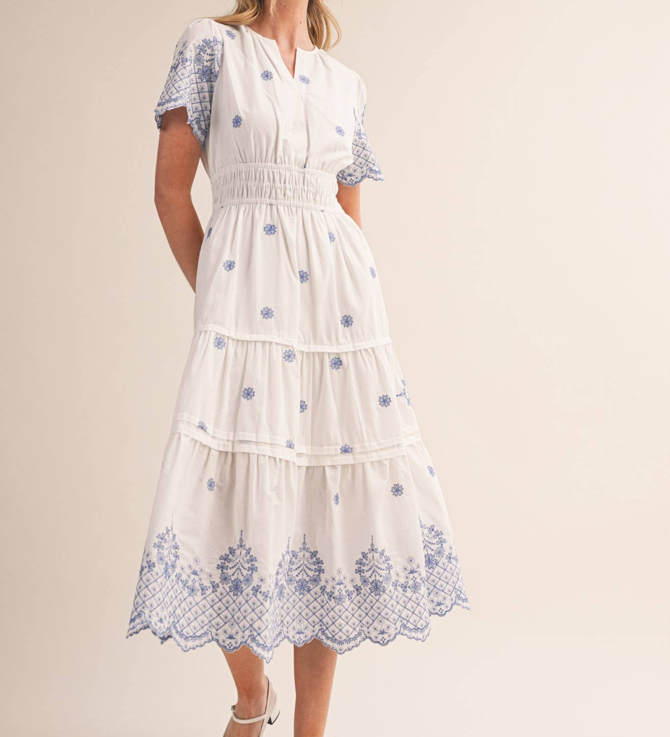 &MERCI - FLORAL EMBROIDERY TIERED MIDI DRESS MDR4566