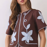 TCEC - CT9839-Appliqué Floral Short Puff Sleeve Structured Top