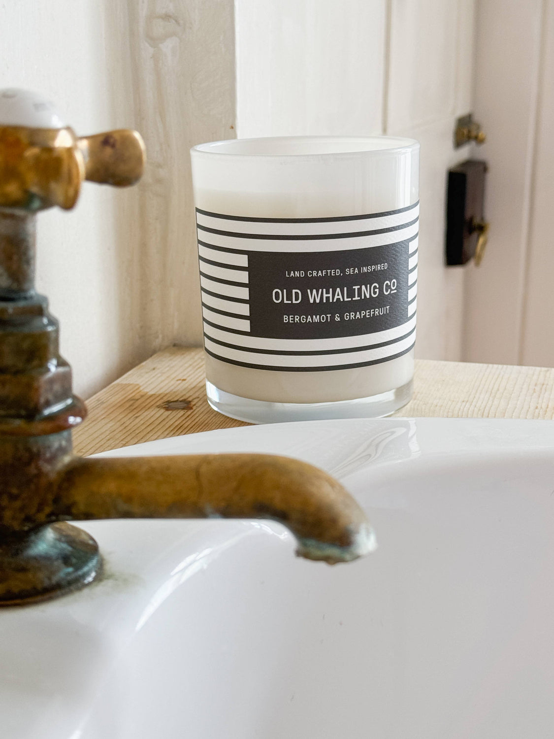 Old Whaling Company - Bergamot & Grapefruit Candle