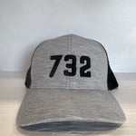 732 Raised embroidered hat