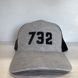 732 Raised embroidered hat