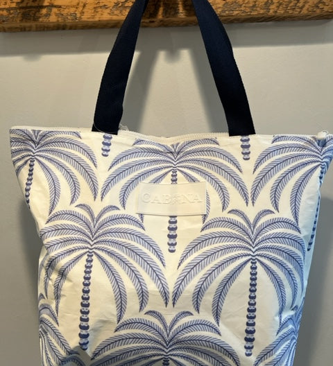 Cabana 19 Zipper Tote