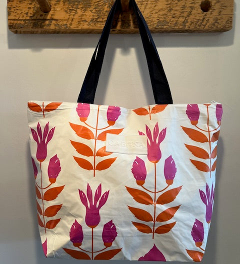 Cabana 19 Zipper Tote