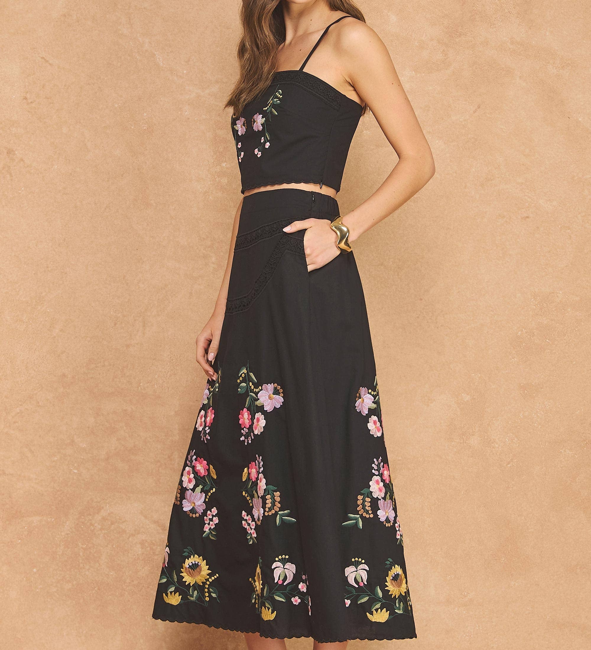 Strut & Bolt - Embroidered Floral Lace Detail Top Skirt Set