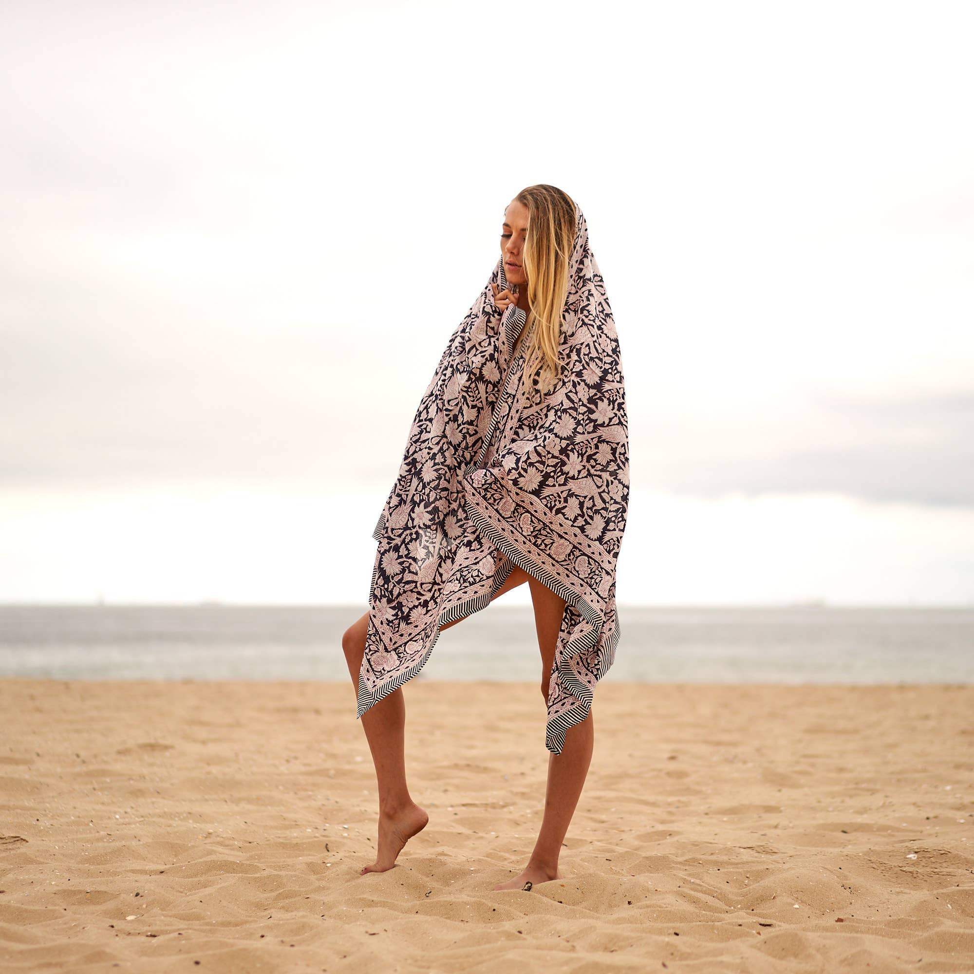 Boho-Eclectica - Block Print Cotton Sarong - Black & White Floral