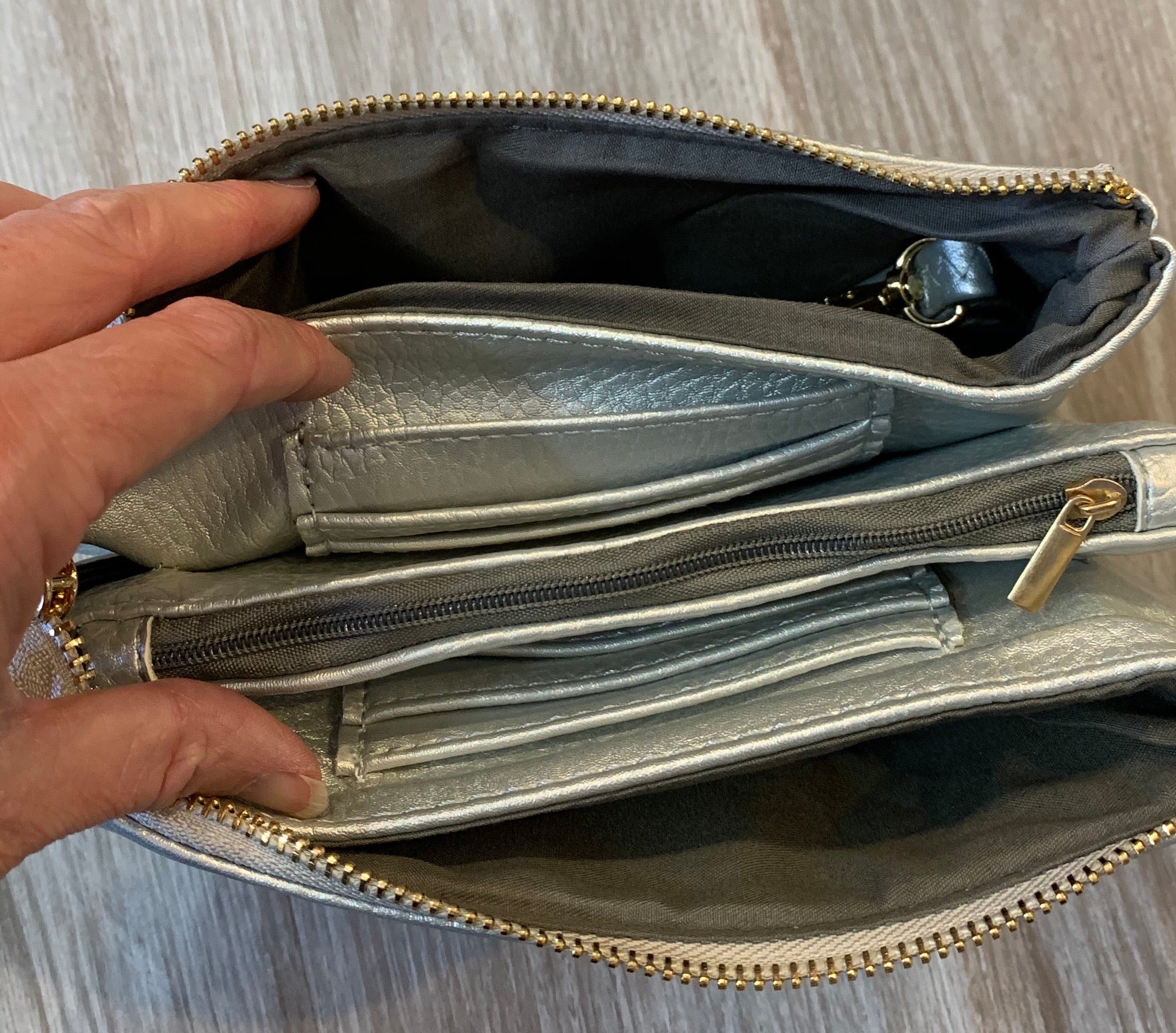 Compartment crossbody/clutch (9 colors)